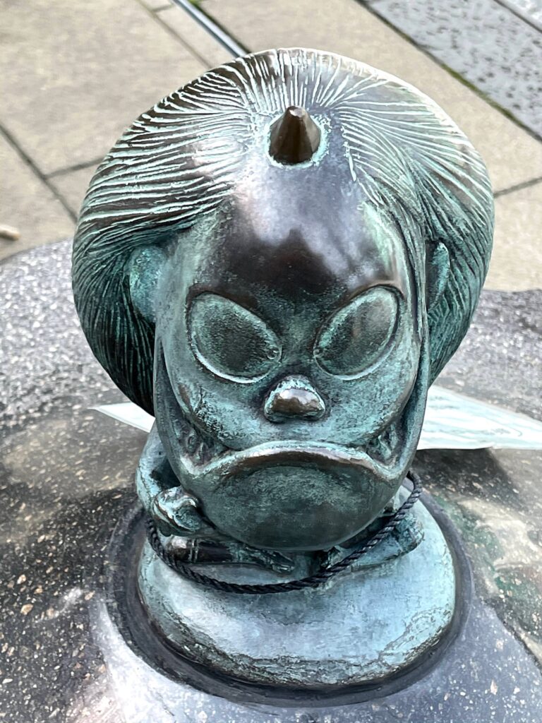 水木しげるロード 朱の盆